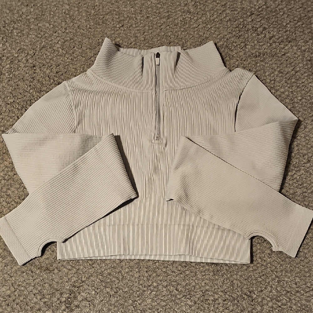 OQQ Light Gray Ribbed Quarter-Zip Crop Top